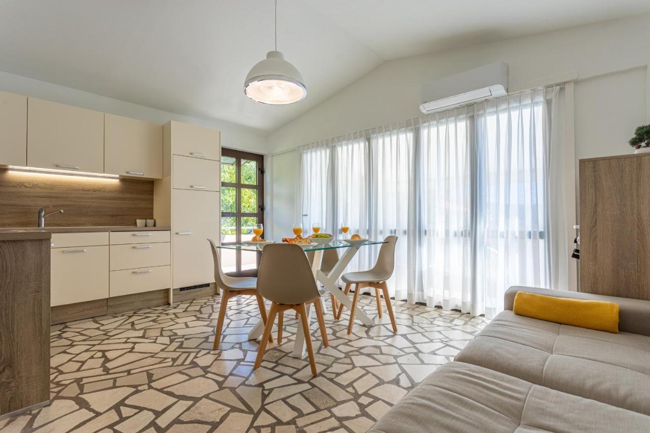 Apartments House Barbara 2 Kornić 外观 照片